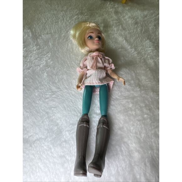 Dreamworks Original Spirit Riding Free Deluxe Doll 2017 - Picture 3 of 5